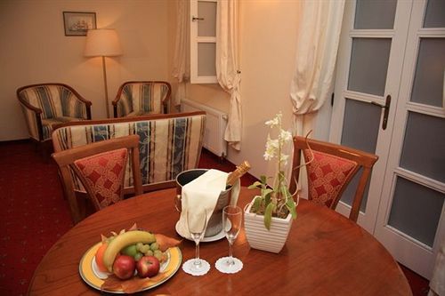 Hotel Tingis Paryż Zewnętrze zdjęcie